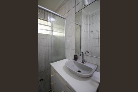 Apartamento para alugar com 69m², 2 quartos e sem vagaBanheiro