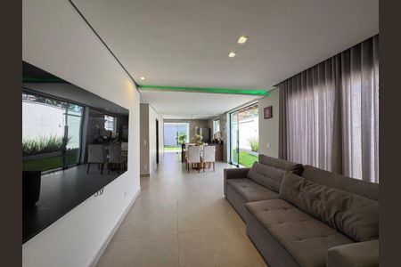 Casa à venda com 3 quartos, 360m² em Itapoã, Belo Horizonte
