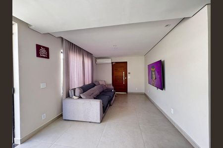 Casa à venda com 3 quartos, 360m² em Itapoã, Belo Horizonte