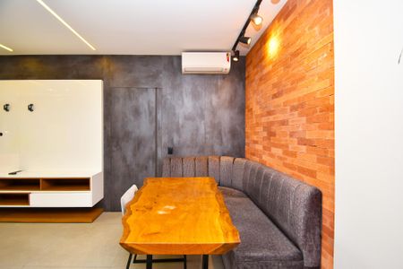Apartamento à venda com 85m², 2 quartos e 1 vaga Apartamento à venda com 85m², 2 quartos e 1 vagaSala de jantar