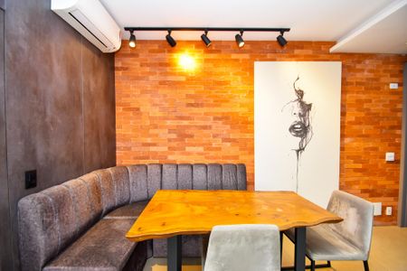 Apartamento à venda com 85m², 2 quartos e 1 vaga Apartamento à venda com 85m², 2 quartos e 1 vagaSala de jantar