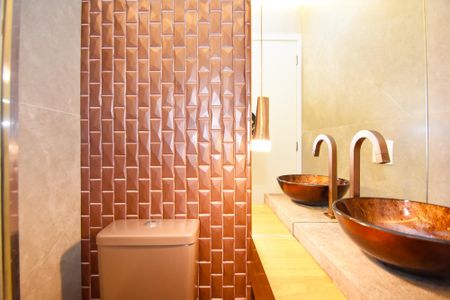 Apartamento à venda com 85m², 2 quartos e 1 vaga Apartamento à venda com 85m², 2 quartos e 1 vagaBanheiro social
