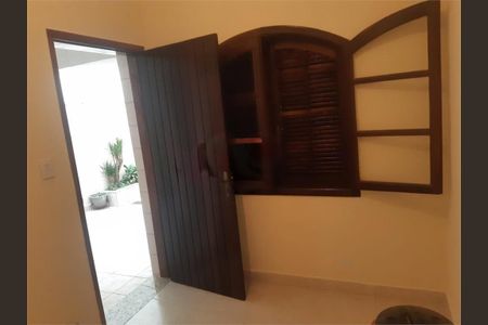 Casa à venda com 2 quartos, 123m² em Vila Galvão, Guarulhos