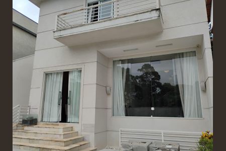 Casa à venda com 440m², 3 quartos e 3 vagas