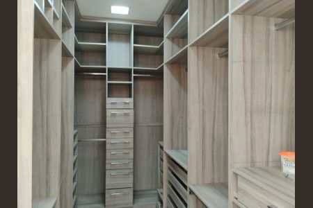 Casa à venda com 440m², 3 quartos e 3 vagas