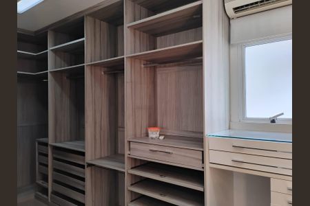 Casa à venda com 440m², 3 quartos e 3 vagas