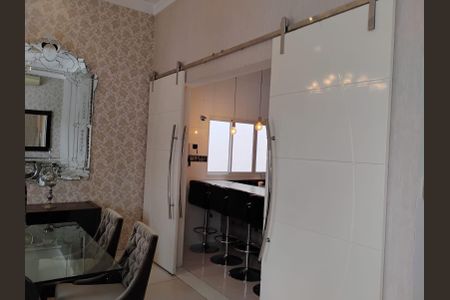 Casa à venda com 440m², 3 quartos e 3 vagas