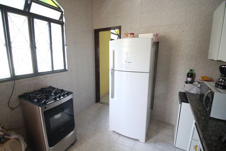 Casa à venda com 360m², 3 quartos e 2 vagasCozinha