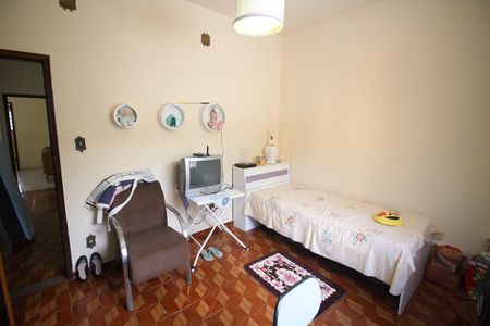 Casa à venda com 360m², 3 quartos e 2 vagasQuarto 2