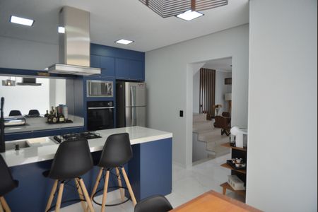 Casa à venda com 197m², 3 quartos e 3 vagasCozinha