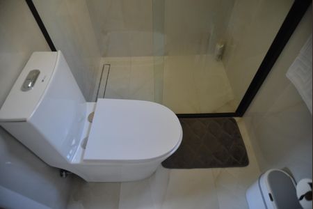 Casa à venda com 197m², 3 quartos e 3 vagasBanheiro da Suite 1