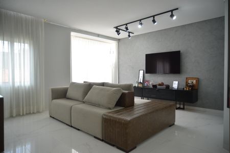 Sala de casa à venda com 3 quartos, 197m² em Vila Alzira, Santo André