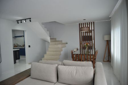 Sala de casa à venda com 3 quartos, 197m² em Vila Alzira, Santo André