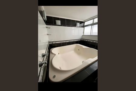 Apartamento para alugar com 3 quartos, 170m² em Cerqueira César, São Paulo