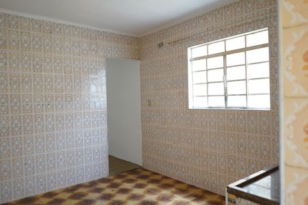 Casa à venda com 120m², 2 quartos e 2 vagasCozinha