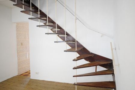 Casa à venda com 120m², 2 quartos e 2 vagasSala