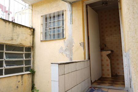 Casa à venda com 120m², 2 quartos e 2 vagasQuintal