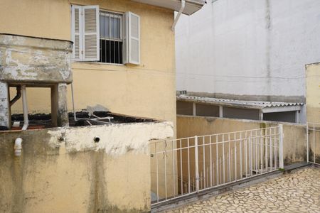 Casa à venda com 120m², 2 quartos e 2 vagasQuintal