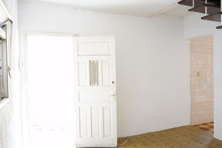 Casa à venda com 120m², 2 quartos e 2 vagasSala