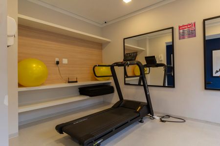 Apartamento para alugar com 32m², 2 quartos e sem vaga Área Comum - Academia 