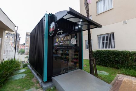 Apartamento para alugar com 32m², 2 quartos e sem vaga Área Comum - Mini Mercado 