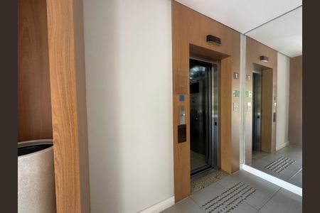 Apartamento à venda com 63m², 2 quartos e 1 vaga Apartamento à venda com 63m², 2 quartos e 1 vagaHall de entrada