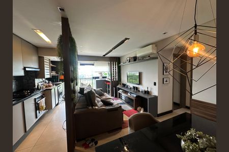 Sala de apartamento à venda com 2 quartos, 63m² em Alphaville Empresarial, Barueri