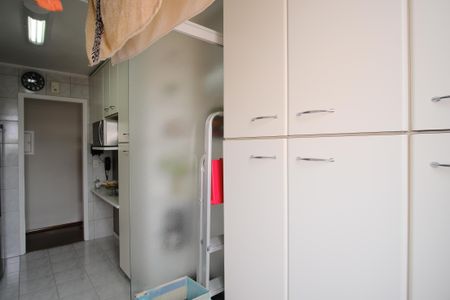 Apartamento à venda com 60m², 2 quartos e 1 vagaÁrea de Serviço