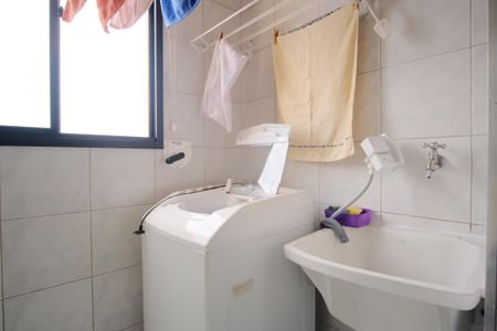 Apartamento à venda com 60m², 2 quartos e 1 vagaÁrea de Serviço