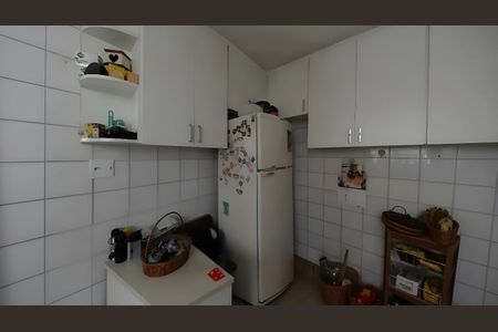 Casa para alugar com 4 quartos, 210m² em Jardim das Acacias, São Paulo