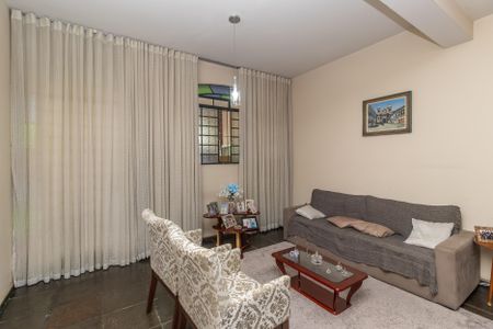 Casa à venda com 400m², 6 quartos e 8 vagasSala 1