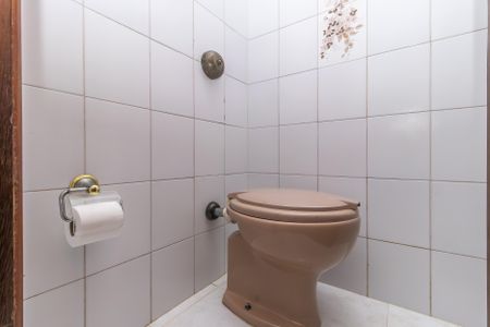 Casa à venda com 400m², 6 quartos e 8 vagasBanheiro 4