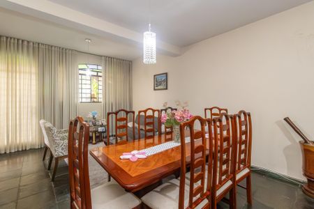 Sala 2 de casa à venda com 6 quartos, 400m² em Santa Amelia, Belo Horizonte