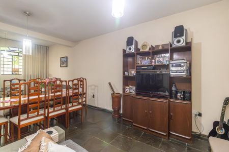 Casa à venda com 400m², 6 quartos e 8 vagasSala 2