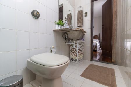 Casa à venda com 400m², 6 quartos e 8 vagasBanheiro 5