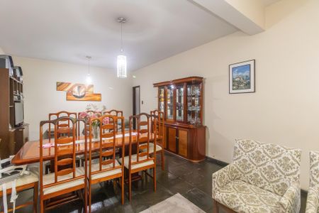 Casa à venda com 400m², 6 quartos e 8 vagasSala 1