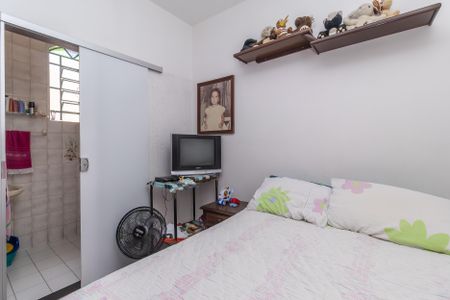 Casa à venda com 400m², 6 quartos e 8 vagasQuarto 5