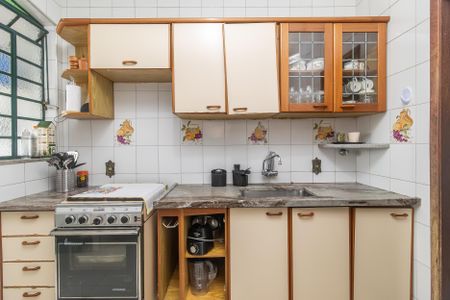 Casa à venda com 400m², 6 quartos e 8 vagasCozinha