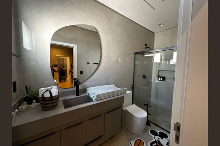 Casa de condomínio para alugar com 420m², 3 quartos e 4 vagasbanheiro