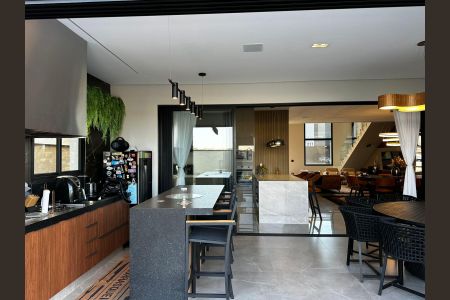 Casa de condomínio para alugar com 420m², 3 quartos e 4 vagasSala