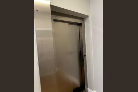 Casa de condomínio para alugar com 420m², 3 quartos e 4 vagaselevador