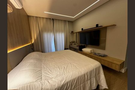 Casa de condomínio para alugar com 420m², 3 quartos e 4 vagasQuarto