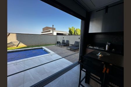 Casa de condomínio para alugar com 420m², 3 quartos e 4 vagasÁrea externa