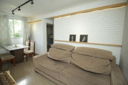 Sala de apartamento para alugar com 2 quartos, 47m² em Parque Sao Vicente, Santo André