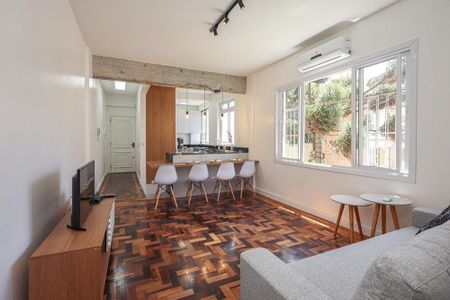 Sala  de apartamento para alugar com 2 quartos, 73m² em Centro Histórico, Porto Alegre