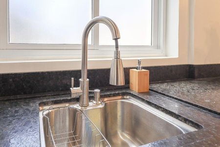 Apartamento para alugar com 73m², 2 quartos e sem vagaCozinha 