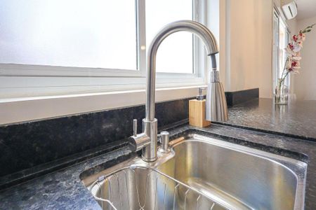 Apartamento para alugar com 73m², 2 quartos e sem vagaCozinha 