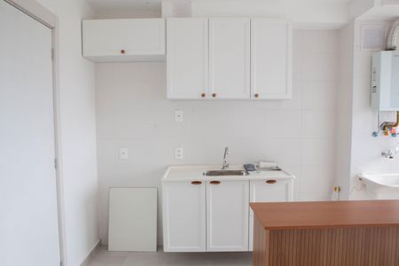 Apartamento para alugar com 38m², 2 quartos e sem vaga Apartamento para alugar com 38m², 2 quartos e sem vagaCozinha - Armários