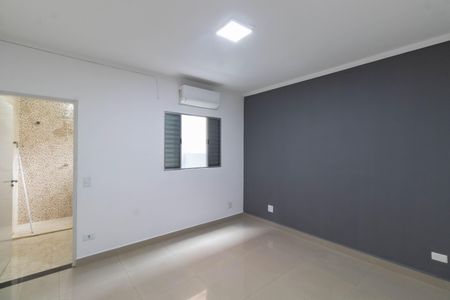Casa para alugar com 100m², 3 quartos e 2 vagasSuíte 2