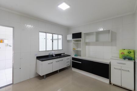 Casa para alugar com 100m², 3 quartos e 2 vagasCozinha